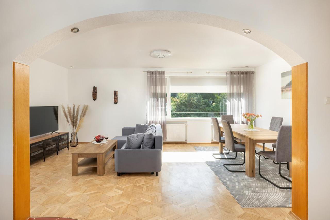 Bright & Spacious Family Apartment In Miedzyzdroje With Parking And 3 Balconies By Noclegi Renters Exterior foto